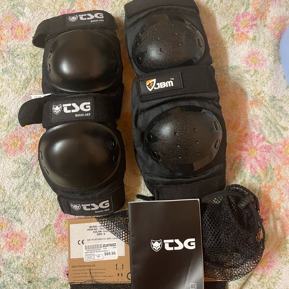 JMB Kids Skate Protection Set Black Size Small Next To New Condition